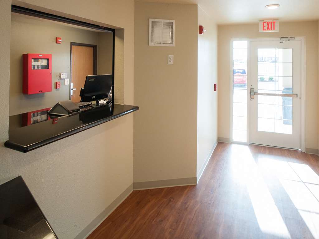 Woodspring Suites Kansas City Mission Merriam Interior photo